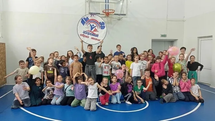 бф18 Здравствуй, лето! Праздник детства в школе № 8 (2)